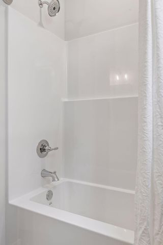 1465 Kasilof Court, River Falls, WI 54022