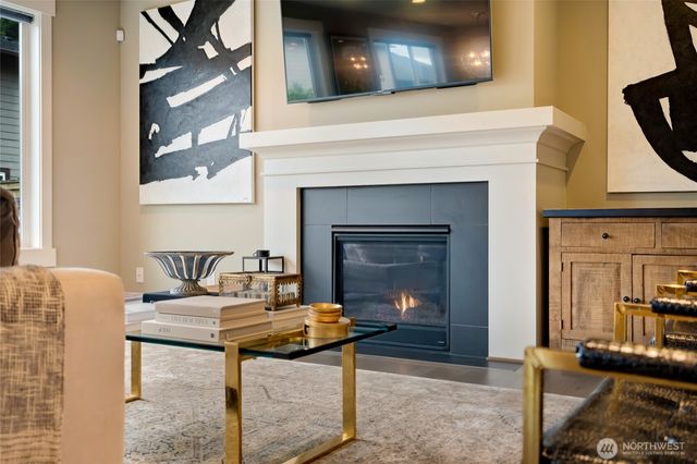 619 Graham Avenue NE, Renton, WA 98059