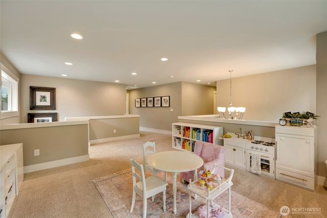 619 Graham Avenue NE, Renton, WA 98059