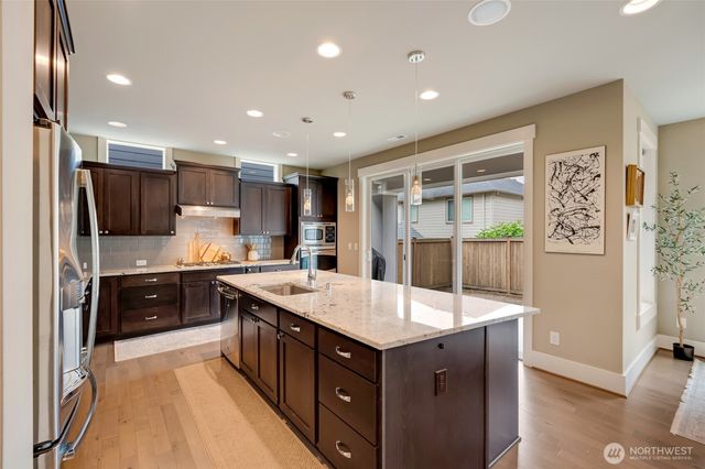 619 Graham Avenue NE, Renton, WA 98059