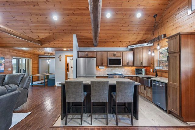 W6266 WOODS ROAD, Shawano, WI 54166