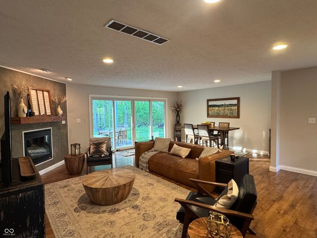 246 Victory Hill, Coatesville, IN 46121