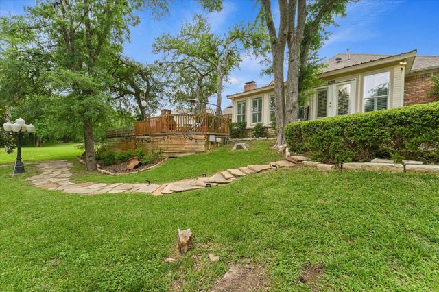 626 Creekbend Drive, Mesquite, TX 75149