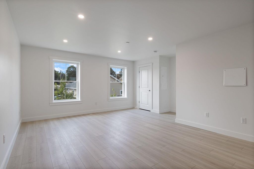 65 Dougherty Court 203, Portland, ME 04102 — photo 3