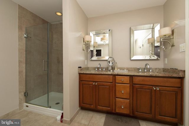 642 BAINBRIDGE DR, Mullica Hill, NJ 08062