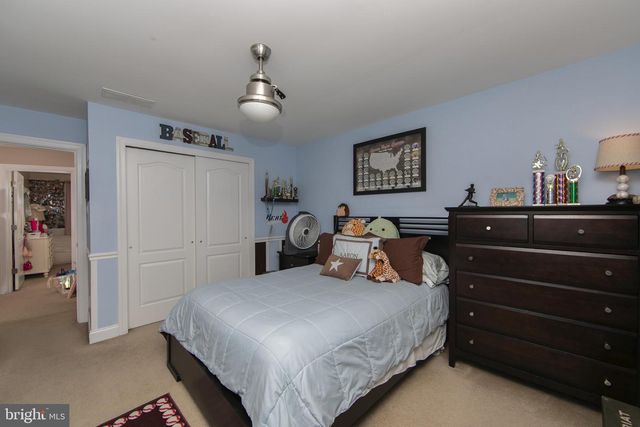 642 BAINBRIDGE DR, Mullica Hill, NJ 08062