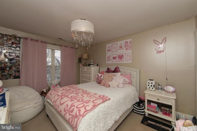 642 BAINBRIDGE DR, Mullica Hill, NJ 08062