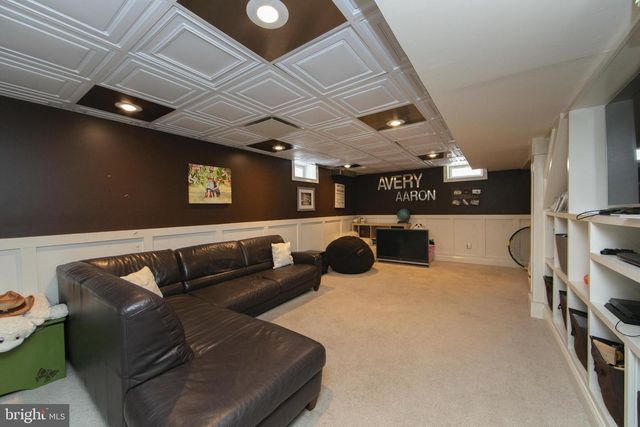 642 BAINBRIDGE DR, Mullica Hill, NJ 08062