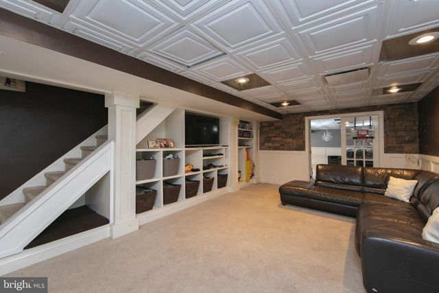 642 BAINBRIDGE DR, Mullica Hill, NJ 08062