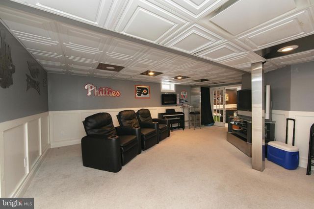 642 BAINBRIDGE DR, Mullica Hill, NJ 08062