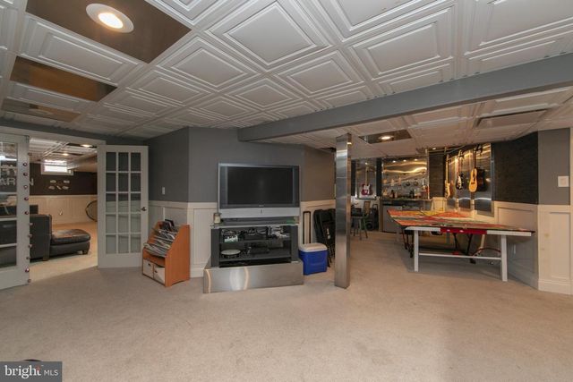 642 BAINBRIDGE DR, Mullica Hill, NJ 08062