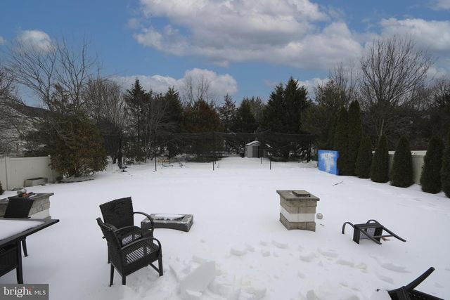 642 BAINBRIDGE DR, Mullica Hill, NJ 08062