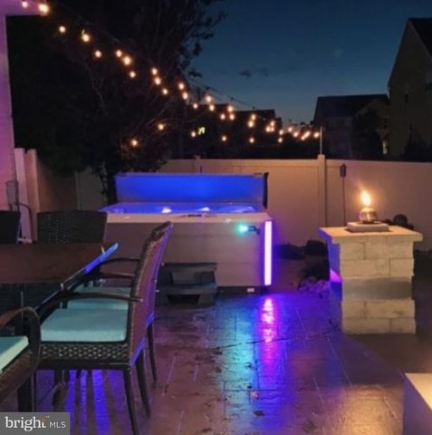 642 BAINBRIDGE DR, Mullica Hill, NJ 08062