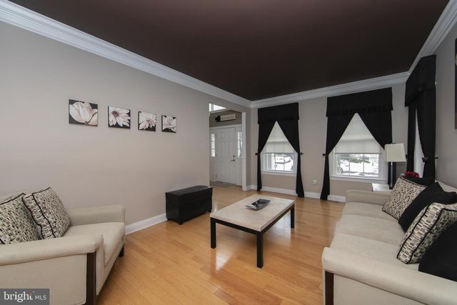 642 BAINBRIDGE DR, Mullica Hill, NJ 08062