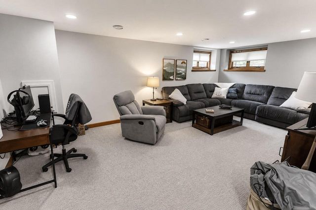 N49W15974 Caitlin COURT, Menomonee Falls, WI 53051