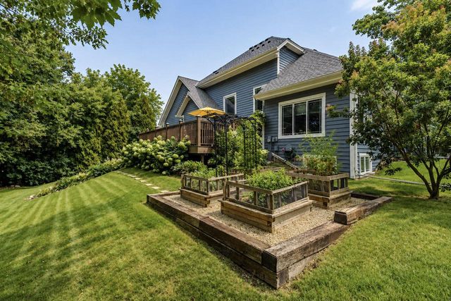 N49W15974 Caitlin COURT, Menomonee Falls, WI 53051