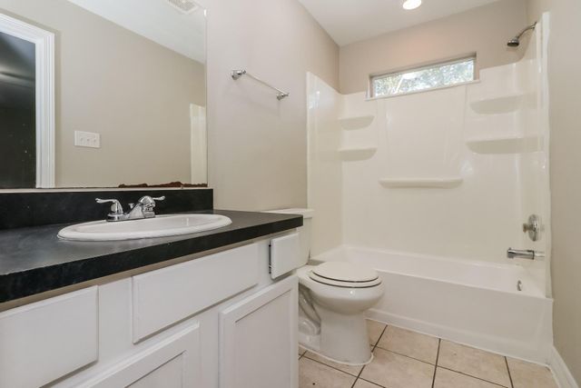 214 N Native Lane, Houston, TX 77022