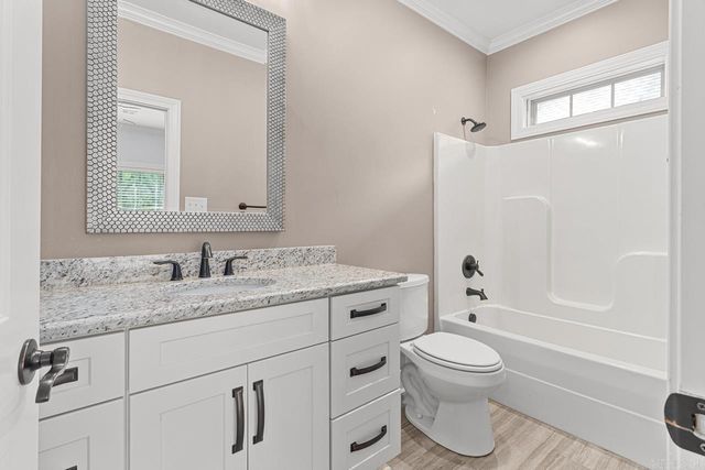 3205 Mallard Pointe Ln, Jonesboro, AR 72404