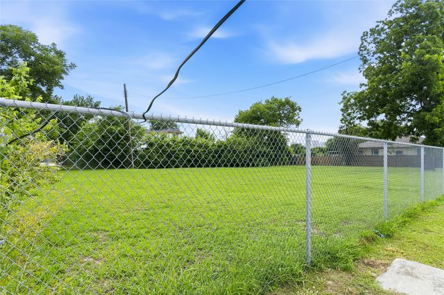 2801 Medill Street, Dallas, TX 75215