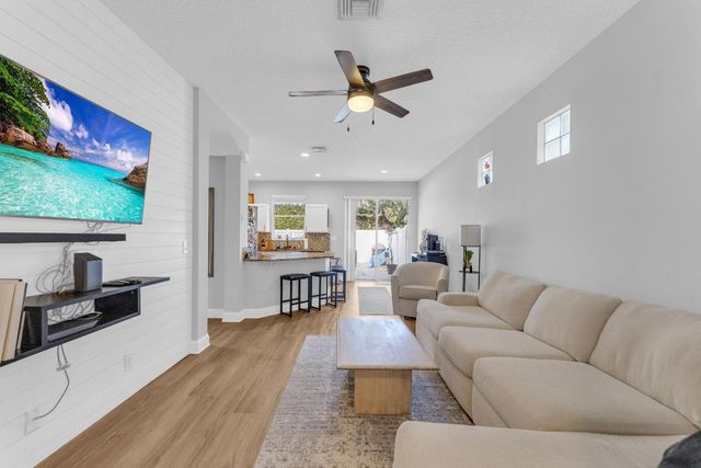 6161 Savannah Way, Lake Worth, FL 33463