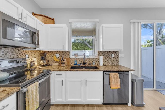 6161 Savannah Way, Lake Worth, FL 33463