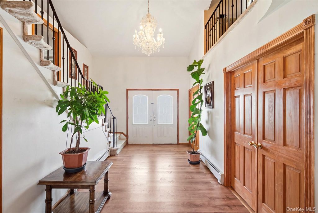 116 Lucinda Drive, Babylon, NY 11702 — photo 4