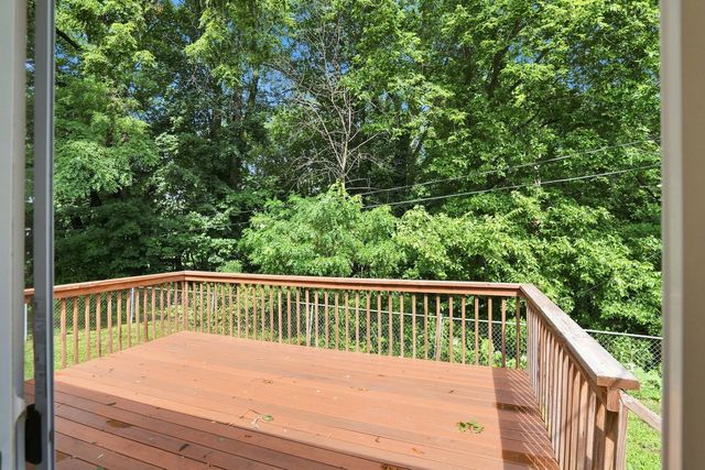 9 Blackhawk Hills Drive, Rock Island, IL 61201