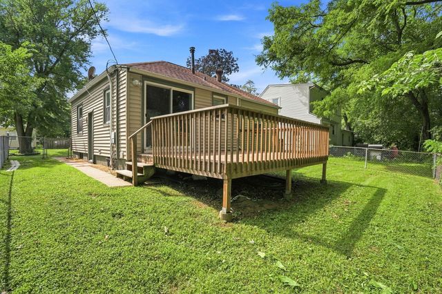 9 Blackhawk Hills Drive, Rock Island, IL 61201