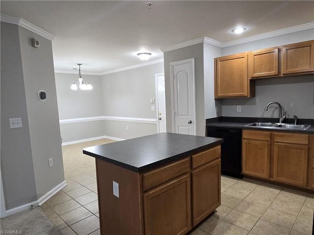 923 Windcastle Lane 105, Winston-salem, NC 27105