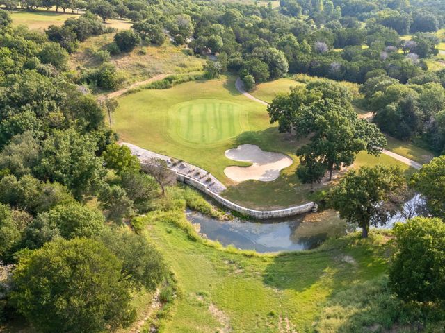 8009 Pinehurst Court, Cleburne, TX 76033