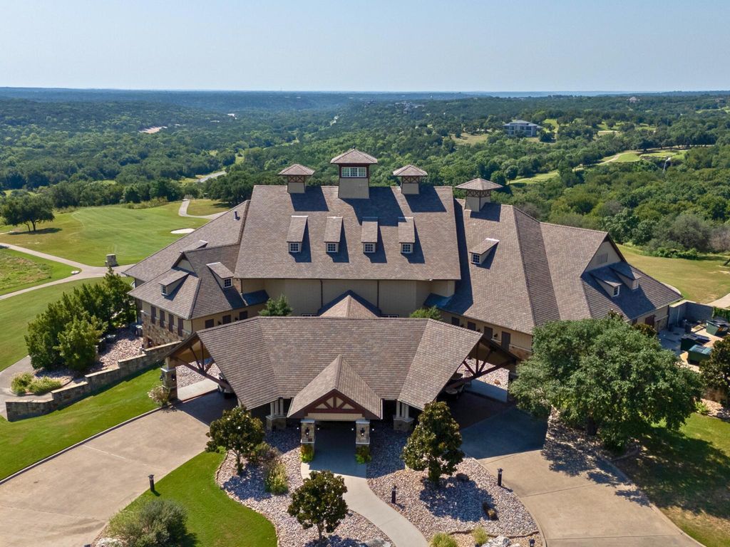 8009 Pinehurst Court, Cleburne, TX 76033