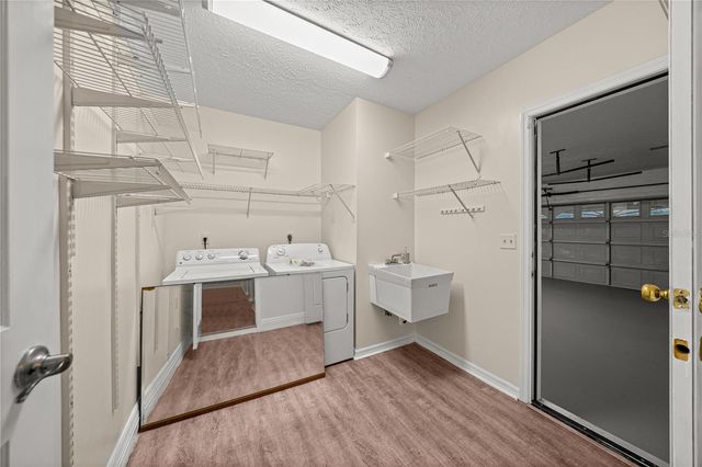 986 NE 50TH AVENUE, Ocala, FL 34470