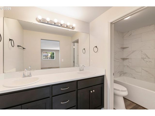 1417 Nw 146TH St, Vancouver, WA 98685