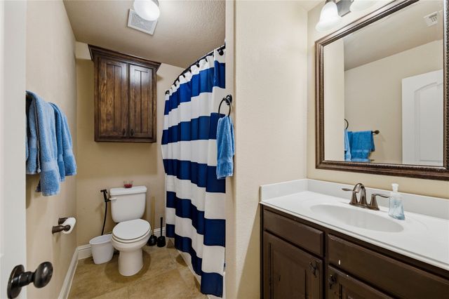 8517 Revenue Way, North Richland Hills, TX 76182