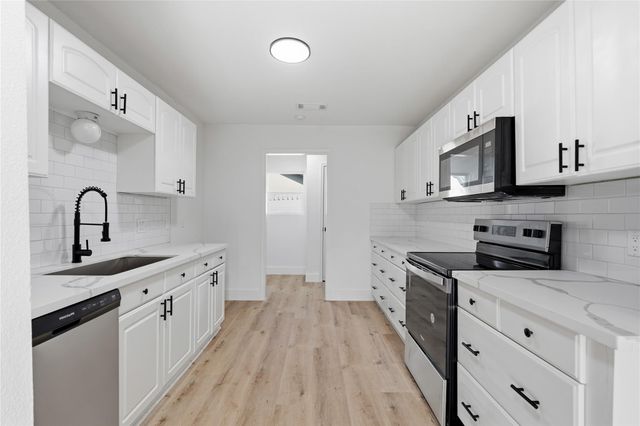 9809 Wren Court, Conroe, TX 77385