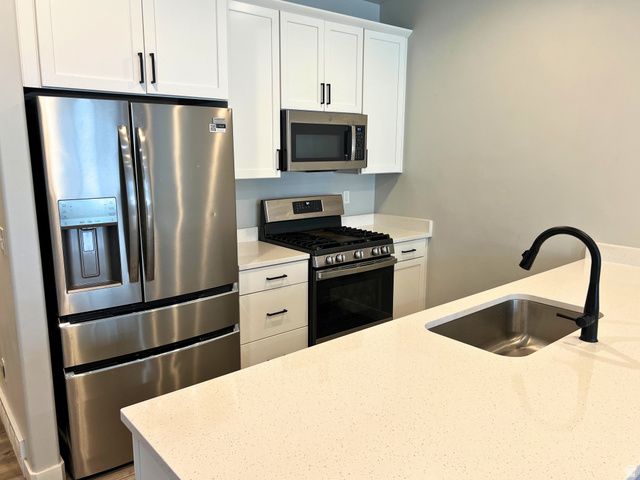 15091 S REINS WAY, Bluffdale, UT 84065