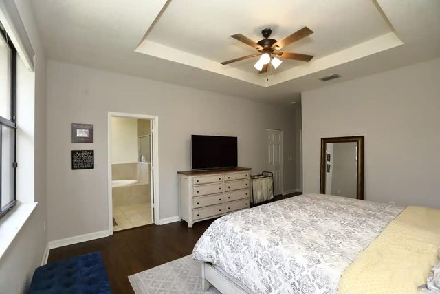 807 E Village Circle, Davie, FL 33325