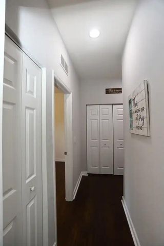 807 E Village Circle, Davie, FL 33325