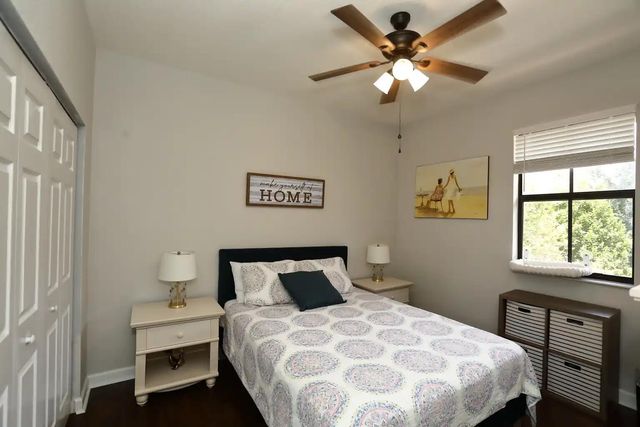 807 E Village Circle, Davie, FL 33325