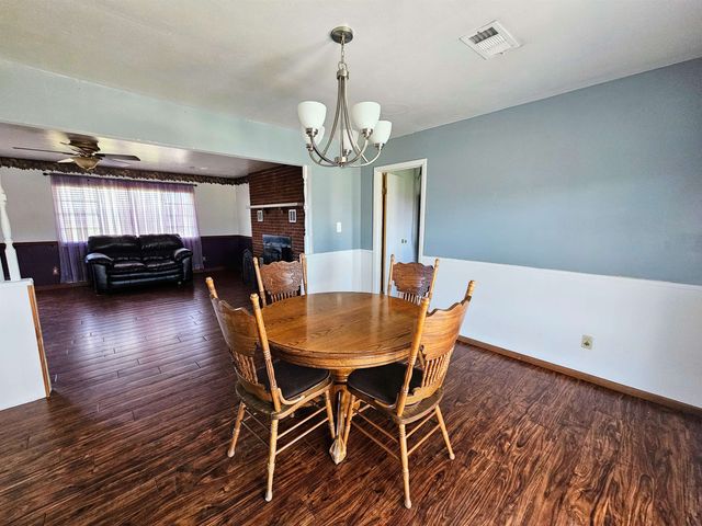 19377 Huntington Rd, Gallipolis Ferry, WV 25515