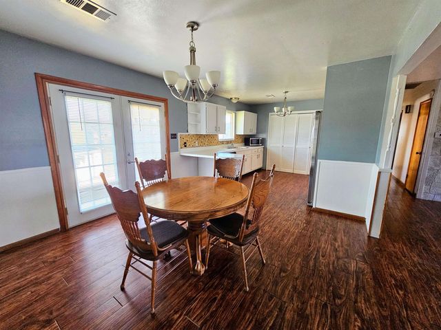 19377 Huntington Rd, Gallipolis Ferry, WV 25515