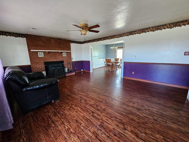 19377 Huntington Rd, Gallipolis Ferry, WV 25515