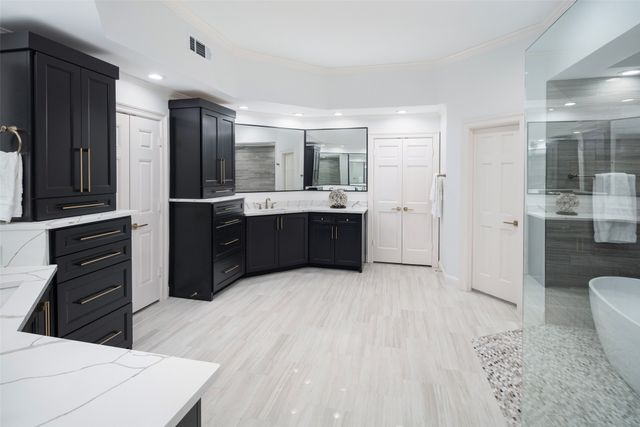5919 Club Hill Place, Dallas, TX 75248