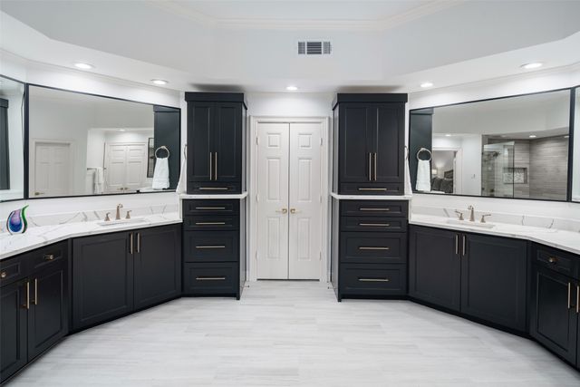 5919 Club Hill Place, Dallas, TX 75248