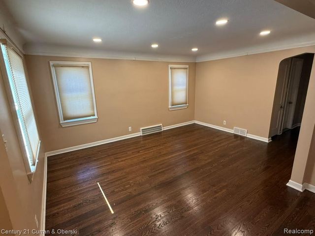 22510 Cherry Hill Street, Dearborn, MI 48124