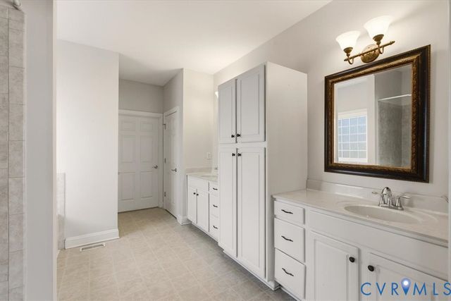 13006 Hensley Rd, Midlothian, VA 23112