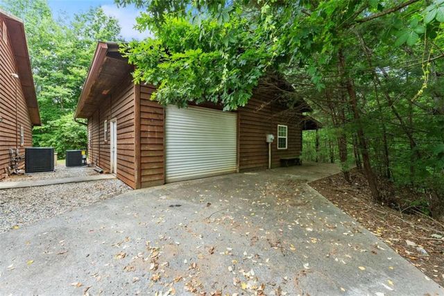 675 Washboard Road, Cleveland, GA 30528