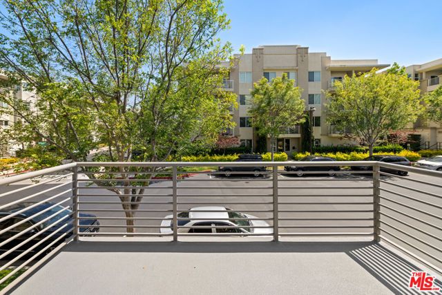 5449 Strand 101, Hawthorne, CA 90250