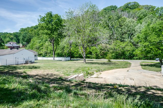 4141 Creek Trail Dr, Whites Creek, TN 37189