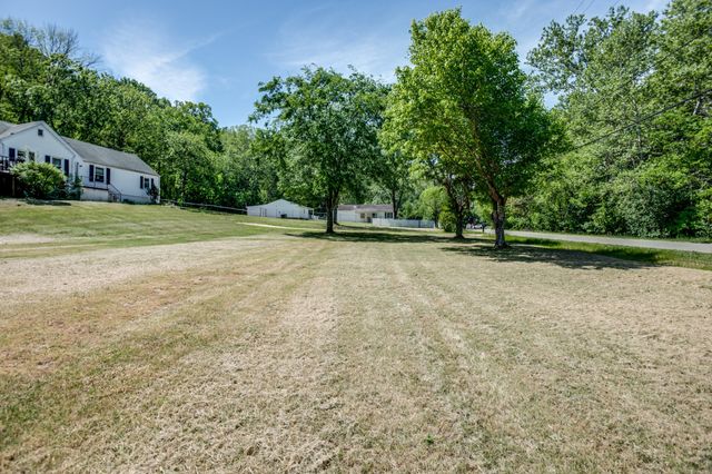 4141 Creek Trail Dr, Whites Creek, TN 37189